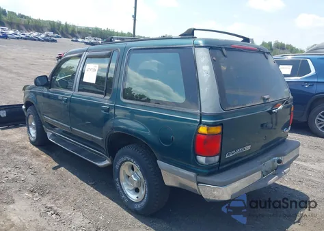 1995 Ford Explorer из США, поврежденный, VIN 1FMDU34XXSUA78761